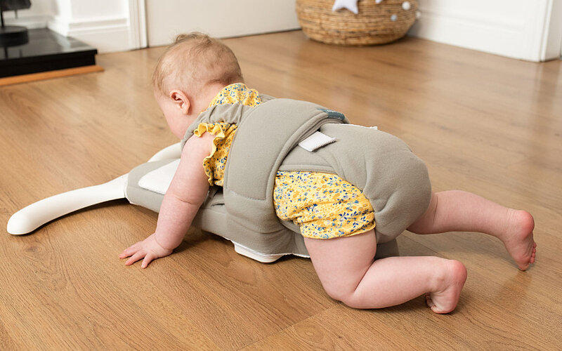 Daytot Joey-Krabbelhilfe-Behinderung-krabblen-FiNiFuchs