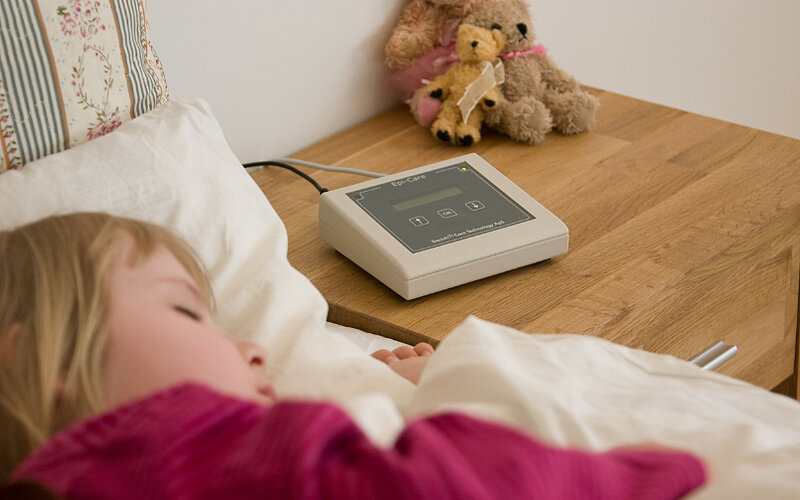 Epi Care 3000 Epilepsie Überwachung Hilfsmittel Kinder FiNiFuchs Epi Care 3000 Epilepsie Überwachung Hilfsmittel Kinder FiNiFuchs