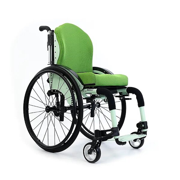 Aktivrollstuhl-Airon-2045551-Weissgruen-matt-01.jpeg