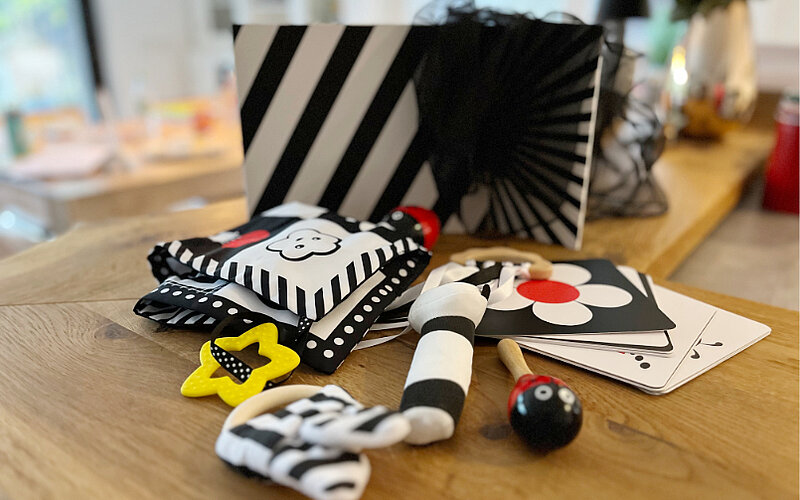 Schwarz Weiss Spielzeug Set-FiNiFuchs