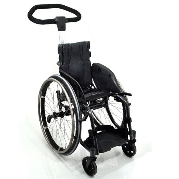 Panthera Bambino3-Kinderhilfsmittel-Kinderrollstuhl-FiNiFuchs