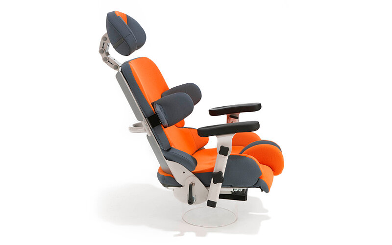 sofie Sitzhilfe FiNiFuchs Kinderhilfsmittel