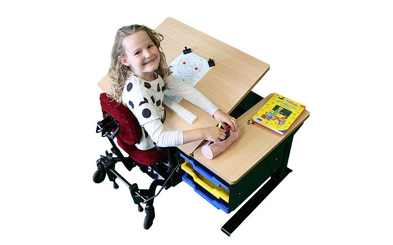 Therapietisch SCRIBA Kinder mit Behinderung Therapiestuhl FiNiFuchs