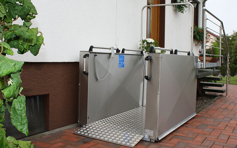 HB930 Hublift-Rollstuhllift-FiNiFuchs