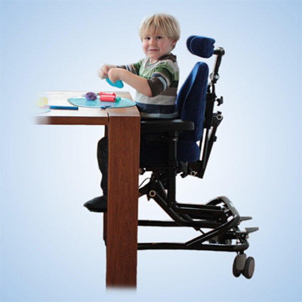 Therapiestuhl mit EVI Untergestell Sitzhöhenverstellung per Gasfeder Kinder mit Behinderung Therapiestuhl FiNiFuchs