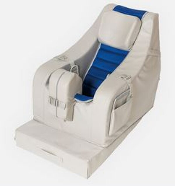 Gravity Chair-FiNiFuchs.JPG