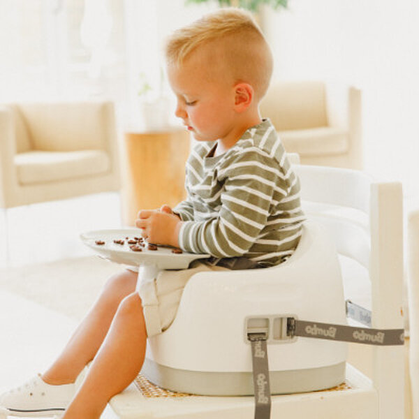 Sitzhilfe Kinder Behinderung multi seat Bumbo booster seat FiNiFuchs Sitze unterwegs