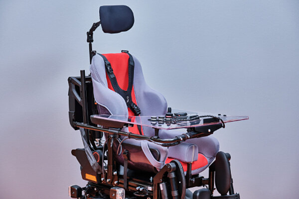 Individuelle_Sitzorthese_FINiFuchs Strehl Kinderhilfsmittel Kinderrehatechnik Individuelle_Sitzorthese_FINiFuchs Strehl Kinderhilfsmittel Kinderrehatechnik