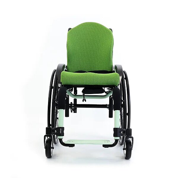 Aktivrollstuhl-Airon-2045551-Weissgruen-matt-04.jpeg
