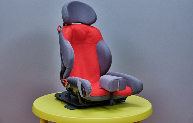 Individuelle_Sitzorthese_FINiFuchs Kinderhilfsmittel Sanitaetshaus Strehl Kinderrehatechnik